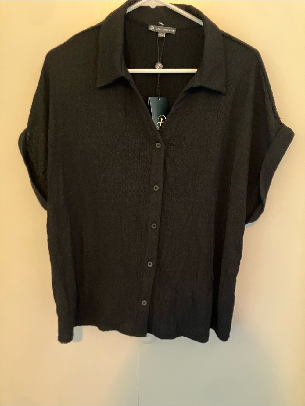 Adrianna Papell Black Button-Front Short-Sleeve Shirt